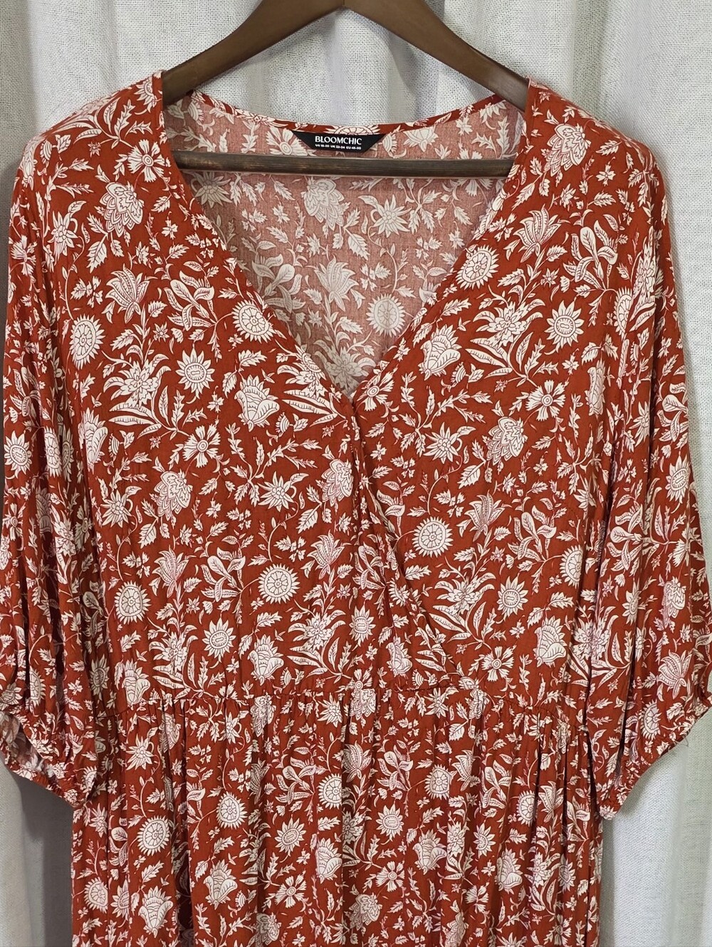 BloomChic Rust-Orange and White Floral Midi Dress with Tie Waist - Picture 5 of 6